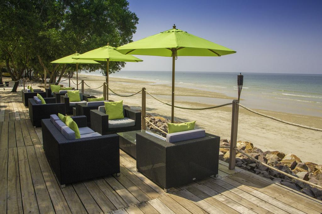 Mango Beach Resort Trat Exteriör bild
