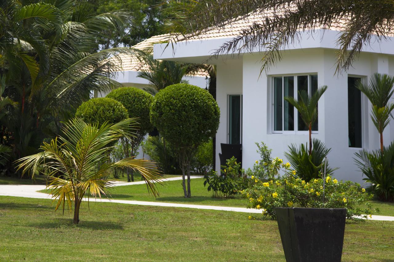 Mango Beach Resort Trat Exteriör bild